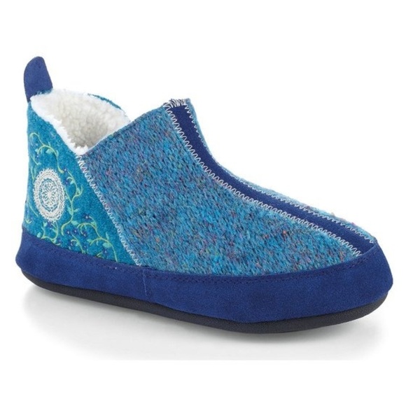 acorn bootie slippers